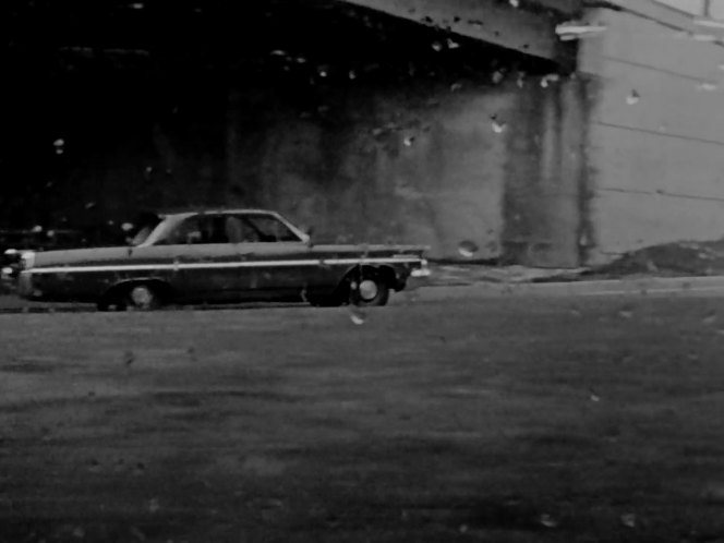 1963 Pontiac Strato Chief 4-door Sedan