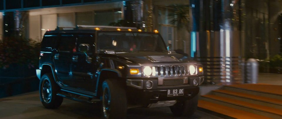 2003 Hummer H2 [GMT820]