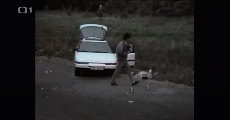 Mazda 323 F