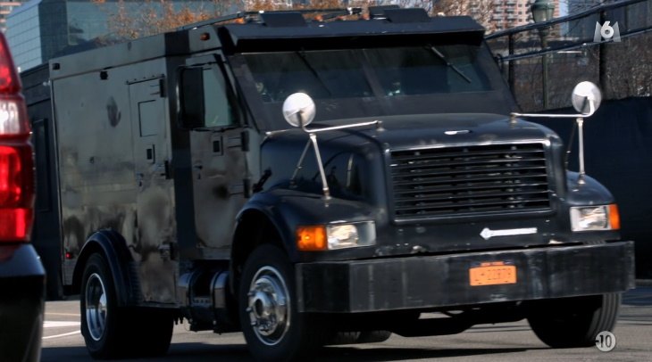 1990 International 4000-Series LP Armored Truck