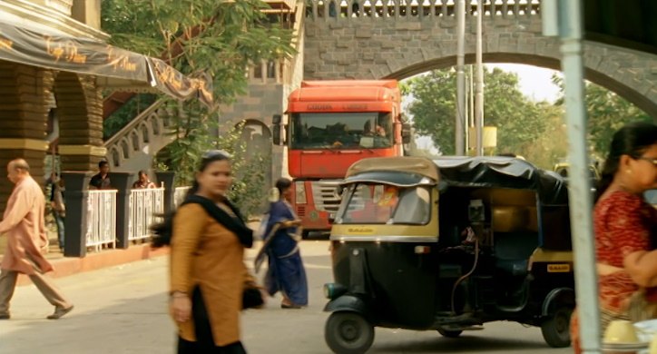 Bajaj RE