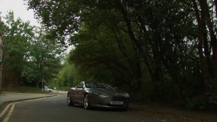 Aston Martin DB9