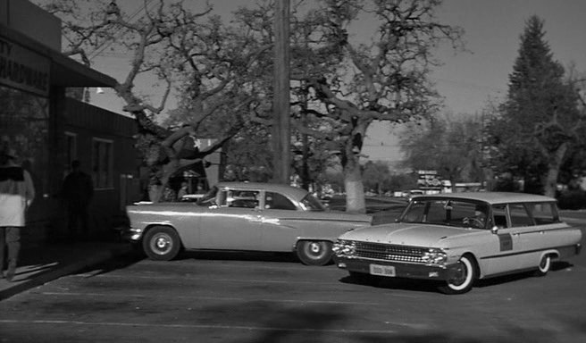 1961 Ford Country Sedan 6-passenger Station Wagon [71F]