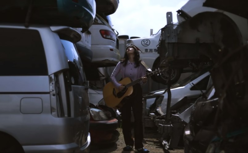 2001 Toyota Noah by default [R60]