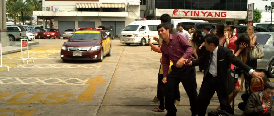 2005 Toyota Commuter [H220]