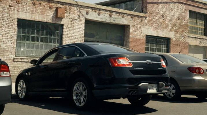 2010 Ford Taurus Limited