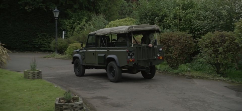 Land-Rover 110