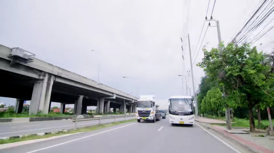 Hino 700