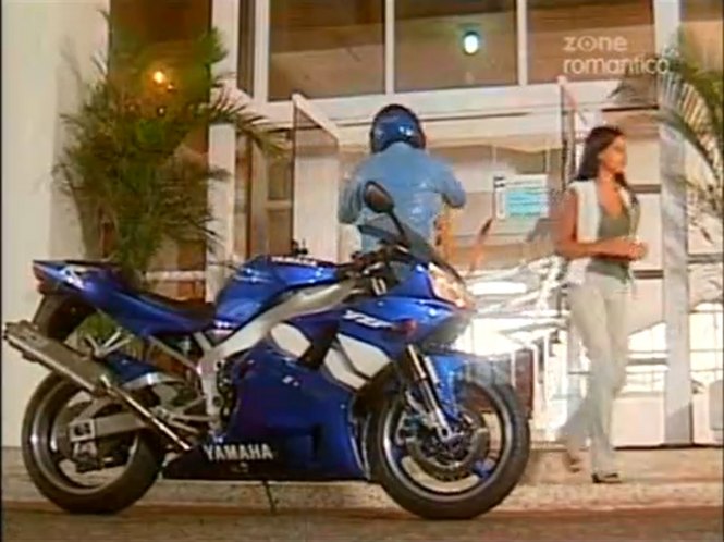 Yamaha YZF-R1