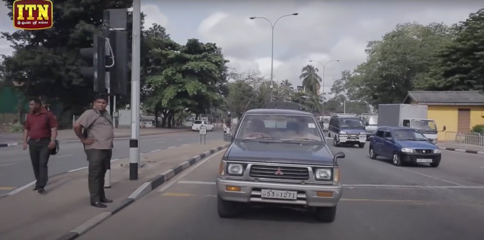1990 Mitsubishi Delica Star Wagon 4WD [P20]