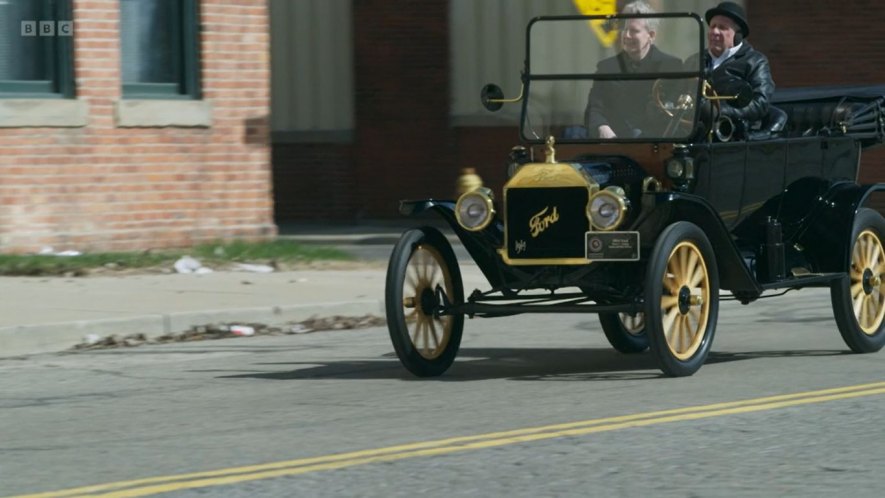 1914 Ford Model T Tourer