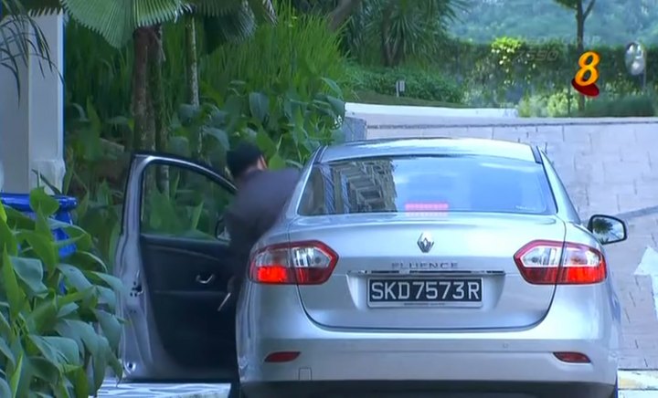 2010 Renault Fluence [L38]