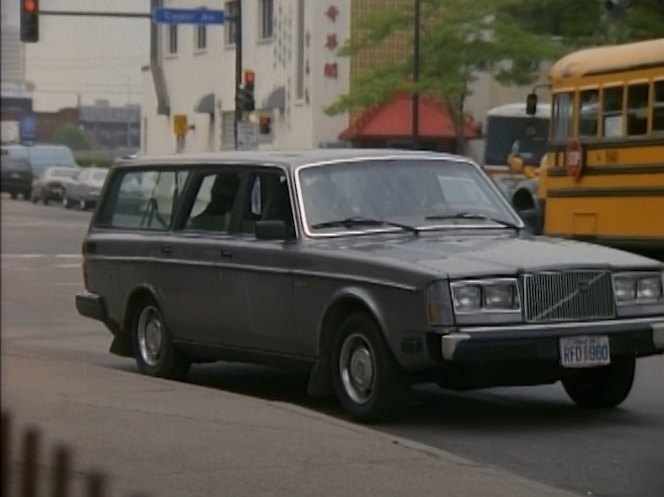 1983 Volvo GL [245]