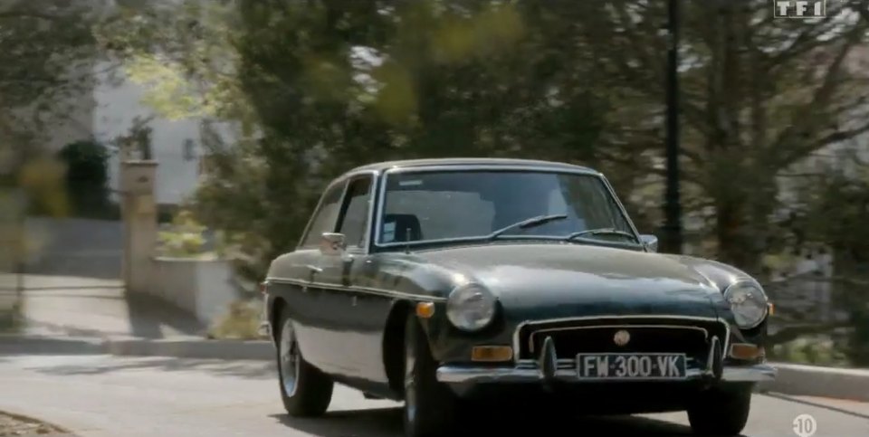 1972 MG B GT [ADO23]