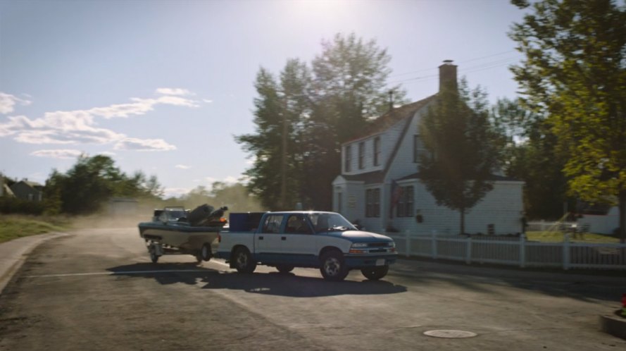 2001 Chevrolet S-10 Crew Cab [GMT325]