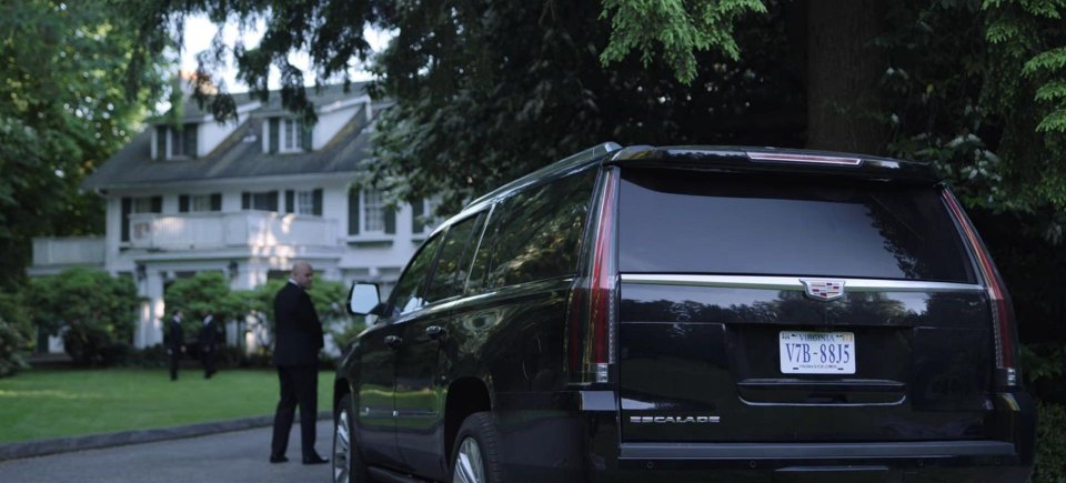 2015 Cadillac Escalade ESV [GMT2KYL]