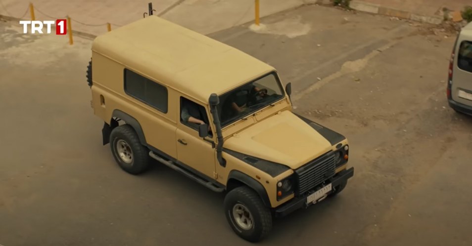 Land-Rover Defender 110
