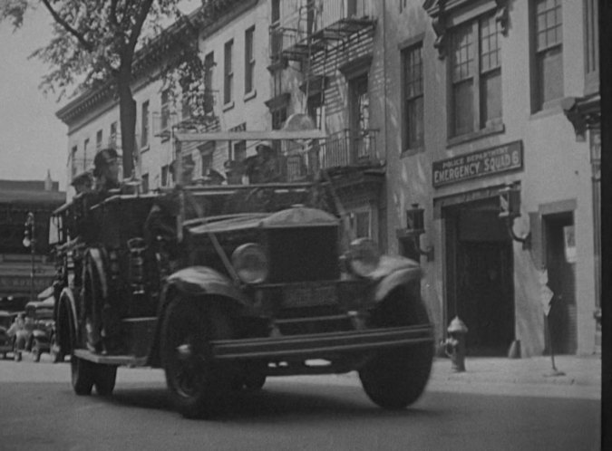 1930 Mack Emergecy Squad 6