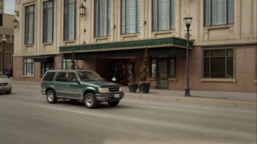 1999 Ford Explorer XLT [UN150]