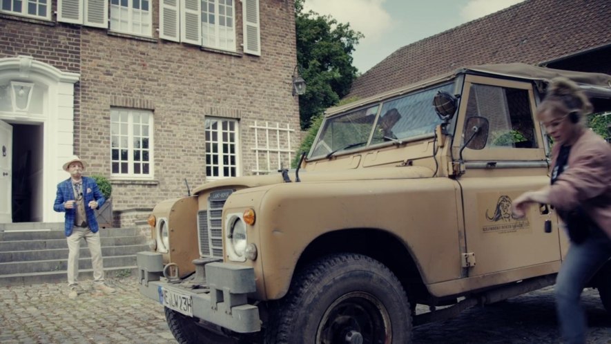 Land-Rover 109'' Series III