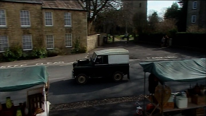 Land-Rover 88'' Series IIa