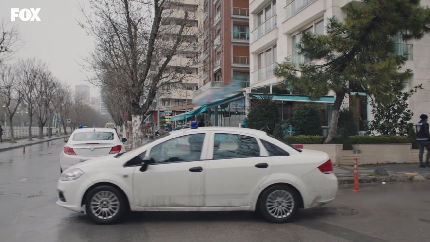 2013 Fiat Linea [323]