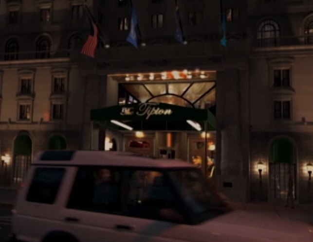 Land-Rover Discovery Series II [L318]