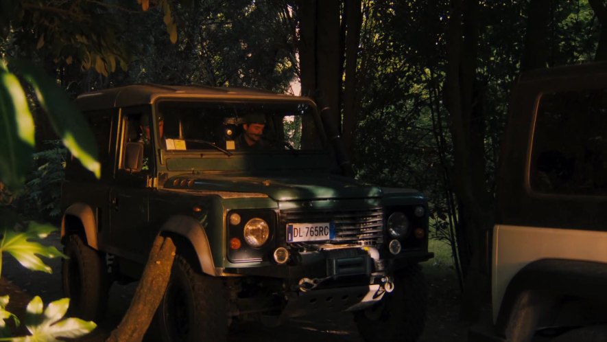 Land-Rover Defender 90