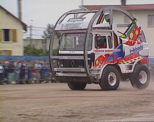 Renault Midliner Looping Truck Team Bourny/ SBE Engineering