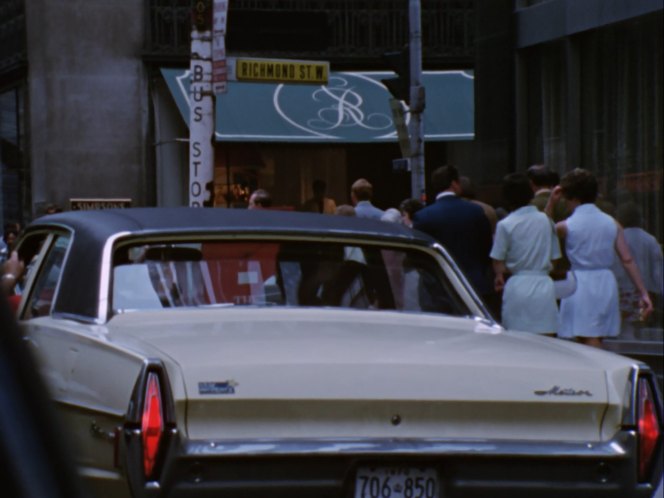 1968 Meteor Rideau 500 4-door Sedan