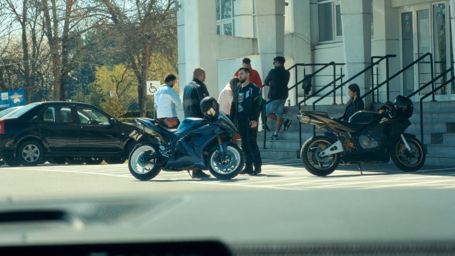 Yamaha YZF-R1 [RN19]