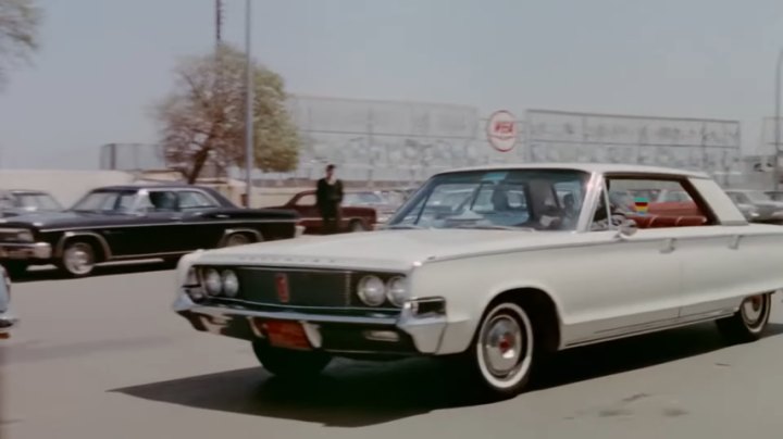 1965 Chrysler Newport 4-door Hardtop [CL43]