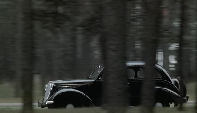 1937 Plymouth De Luxe Touring Sedan [P-4]