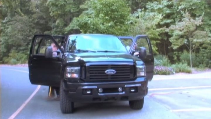 2002 Ford Excursion [UW137]