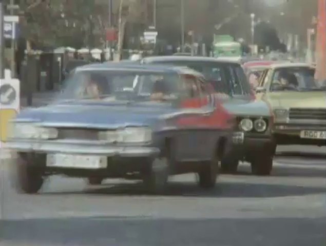 1975 Hillman Hunter Estate [Arrow]
