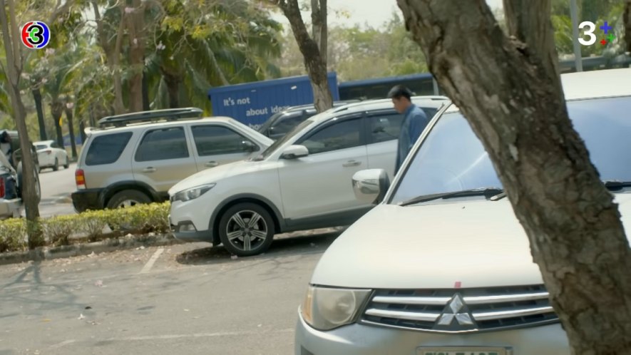 2002 Ford Escape [U204]