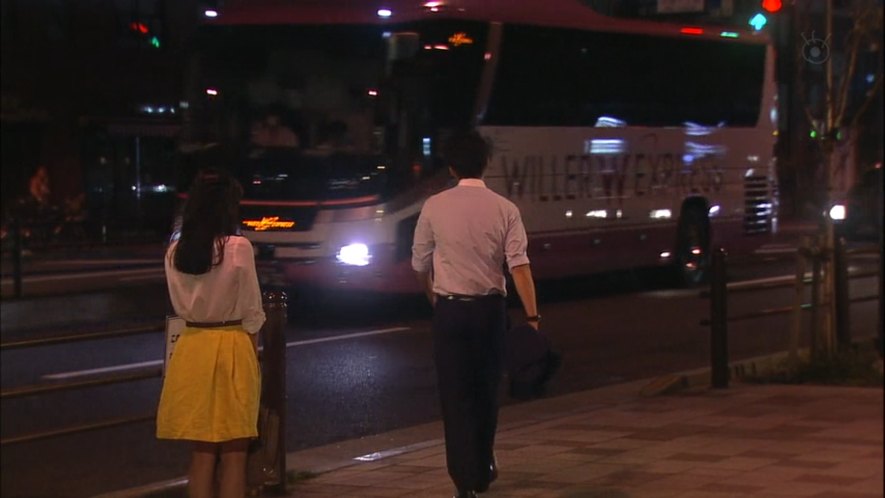 2005 Hino S'elega [RU]