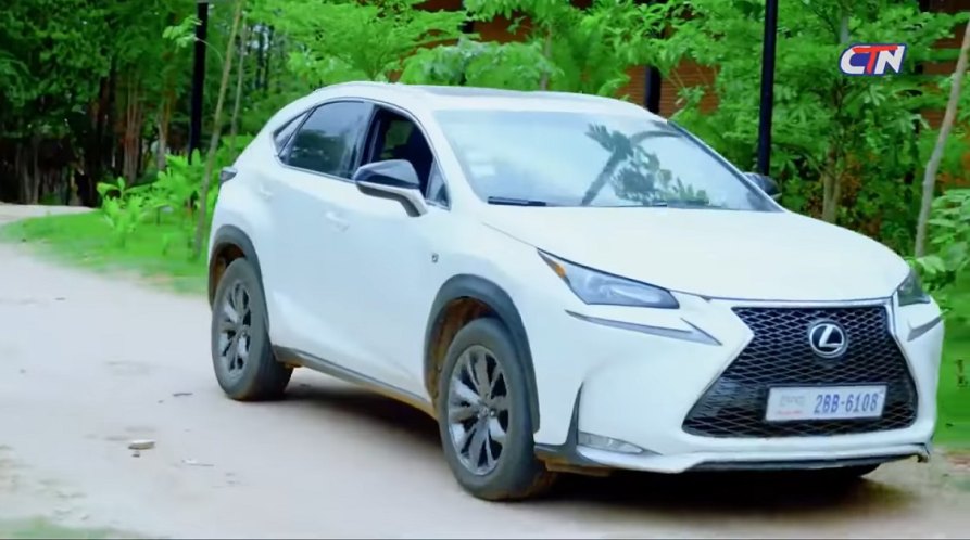 Lexus NX 200t F Sport [AZ10]