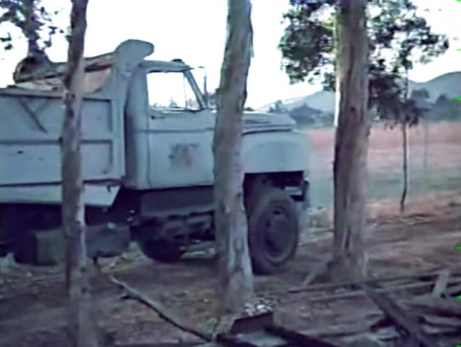 Ford unknown dump truck