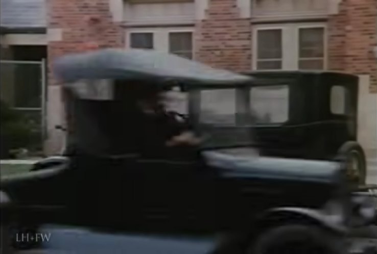 1924 Ford Model T Roundabout