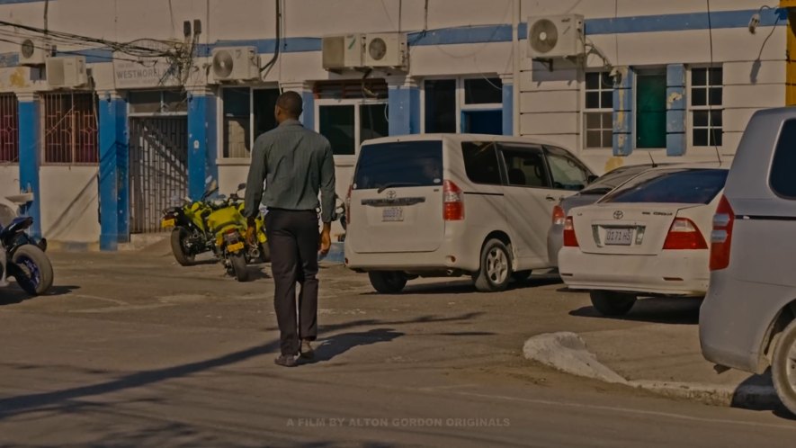 2007 Toyota Noah [R70]