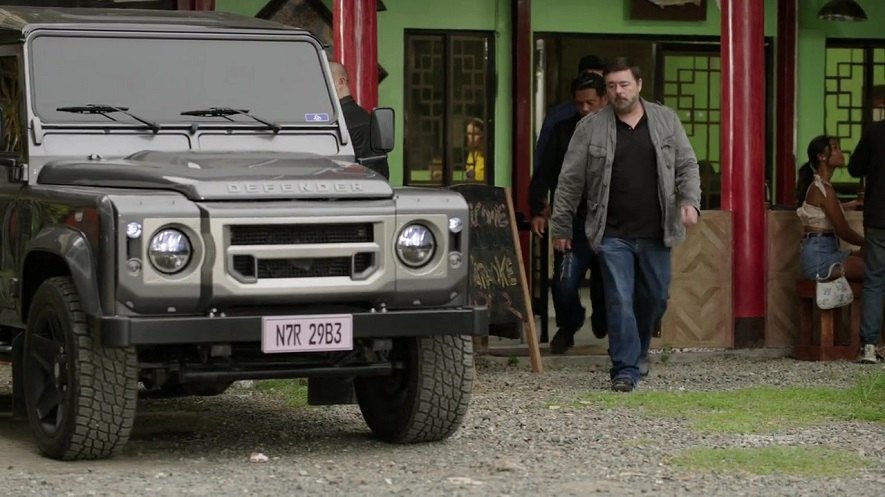 Land-Rover Defender 110 Station Wagon