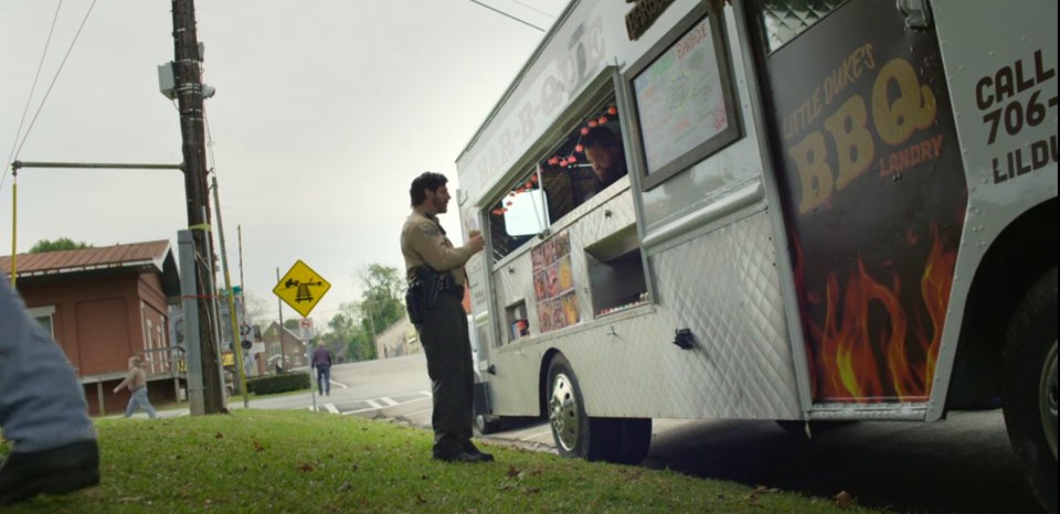 1988 Grumman-Olson Kurbmaster on Chevrolet chassis