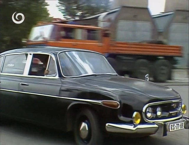 Tatra 813