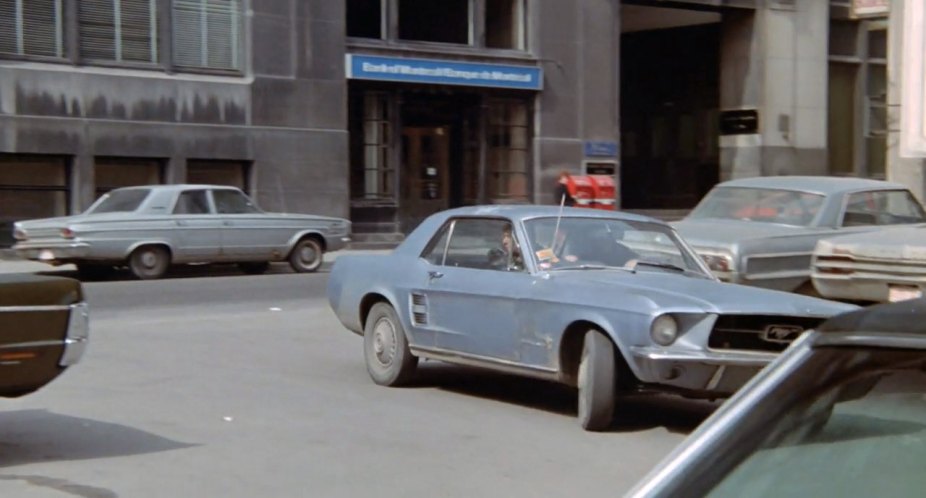 1966 Valiant Custom 200 4-door Sedan