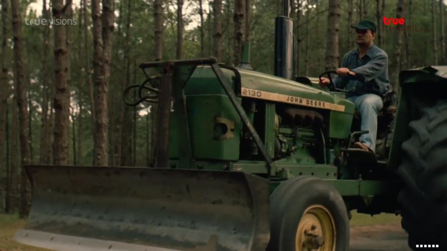 John Deere 2130