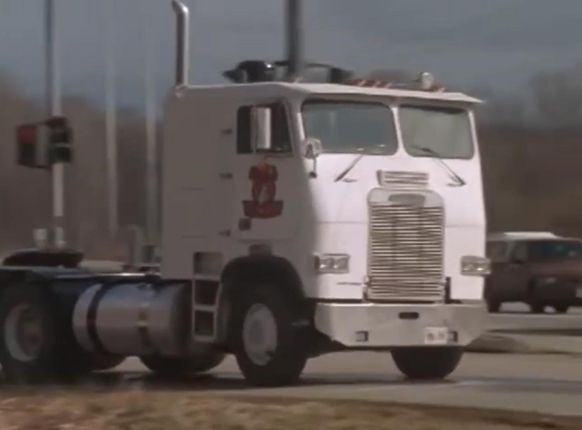 Freightliner FLT