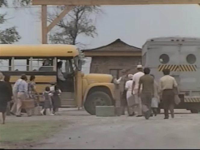 International Harvester Loadstar Superior Coach