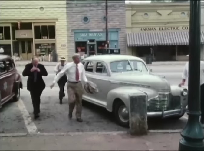 1941 Chevrolet Special De Luxe Sport Sedan [AH]