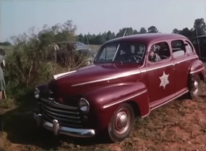 1947 Ford Super De Luxe Fordor Sedan [79A-73B]